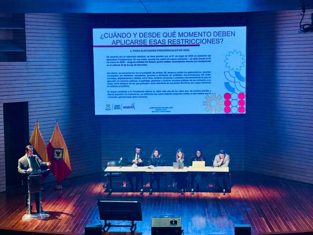 Primera sesión de la Plenaria Jurídica de entidades distritales. Jaime Chaves Villada