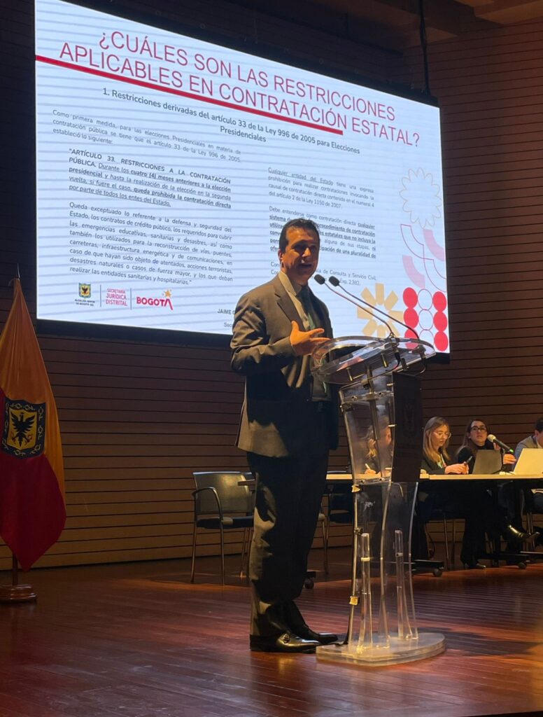 Primera sesión de la Plenaria Jurídica de entidades distritales. Jaime Chaves Villada